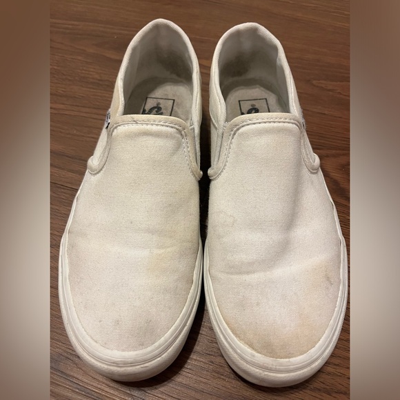 Classic Slip-On Shoe - Women’s - Size 7.5 - Picture 1 of 9